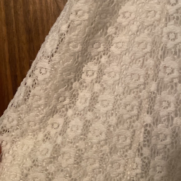 White dress - Picture 4 of 5